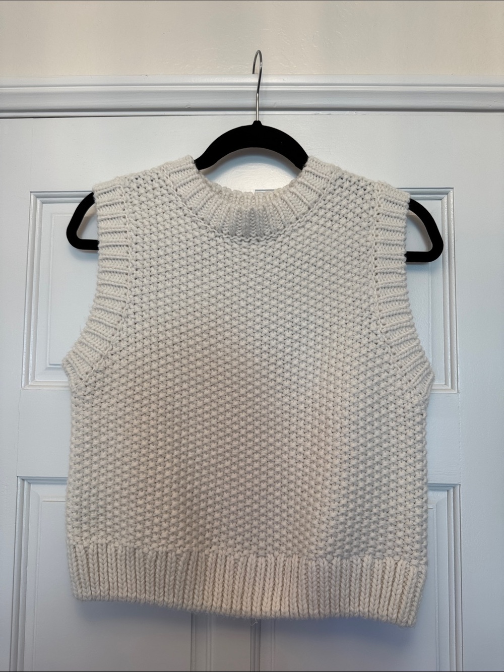 H&M Cream Knit Sleeveless Sweater Vest